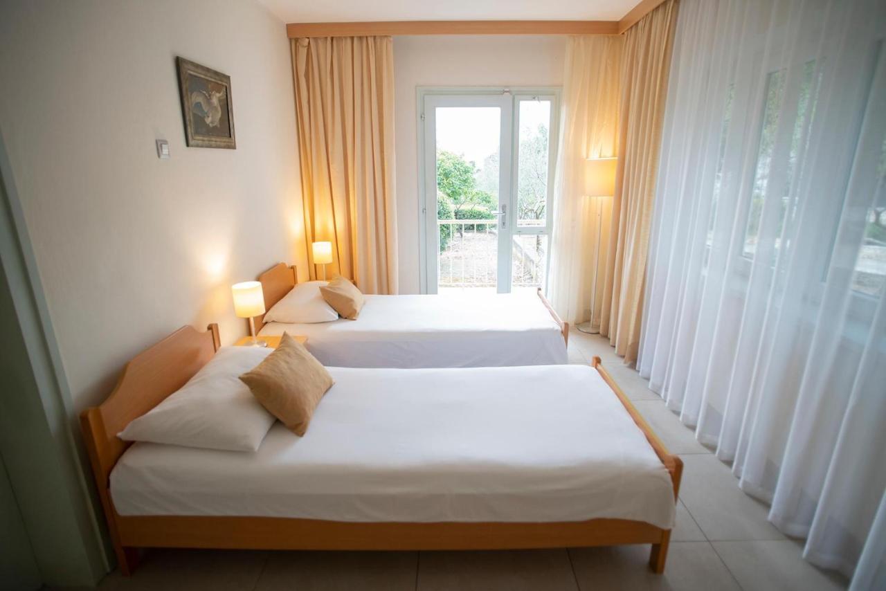Aminess Vival Casa Velaris Hotel Супетар Екстериор снимка