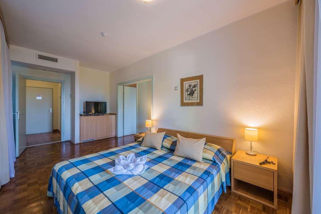 Aminess Vival Casa Velaris Hotel Супетар Стая снимка