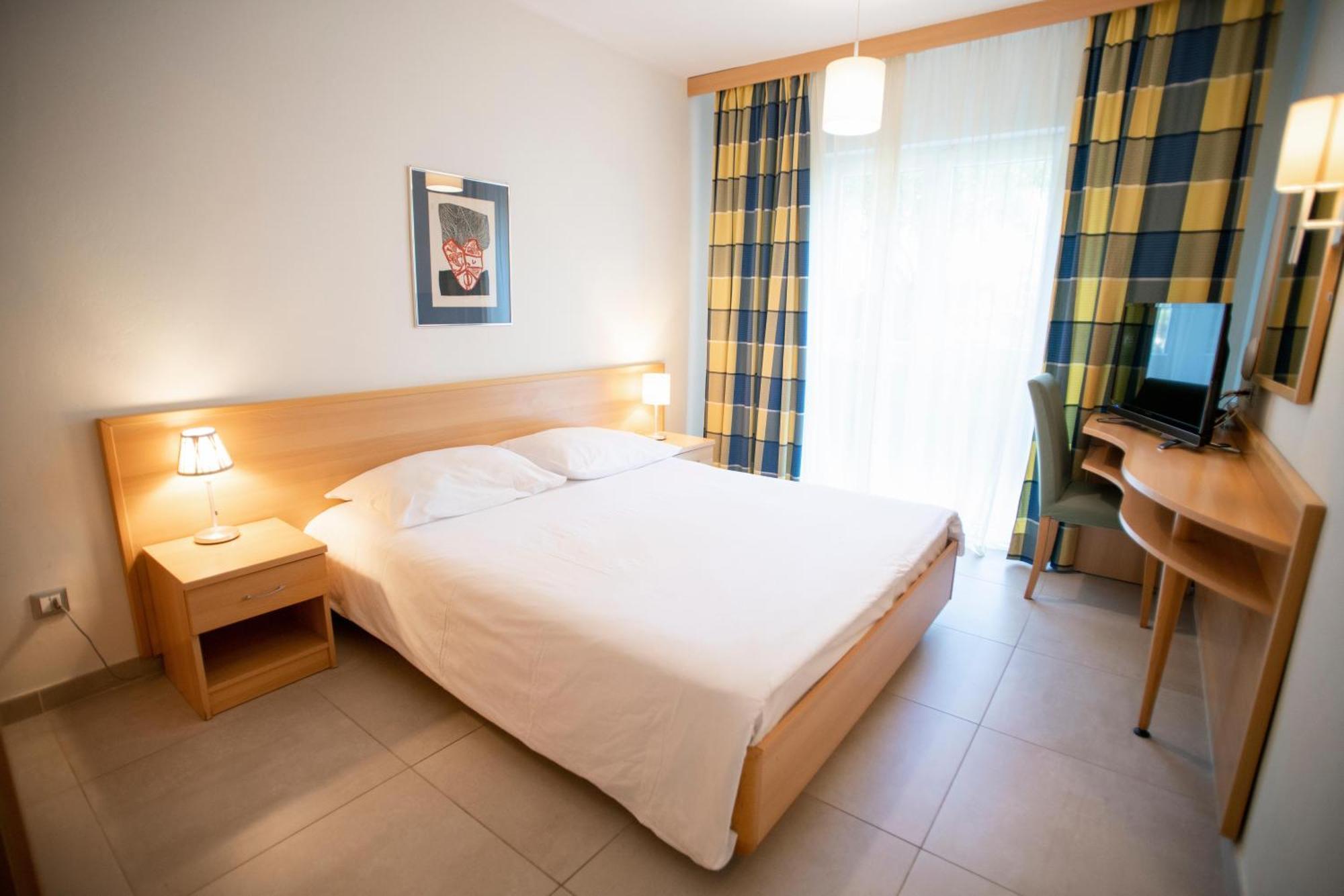 Aminess Vival Casa Velaris Hotel Супетар Екстериор снимка