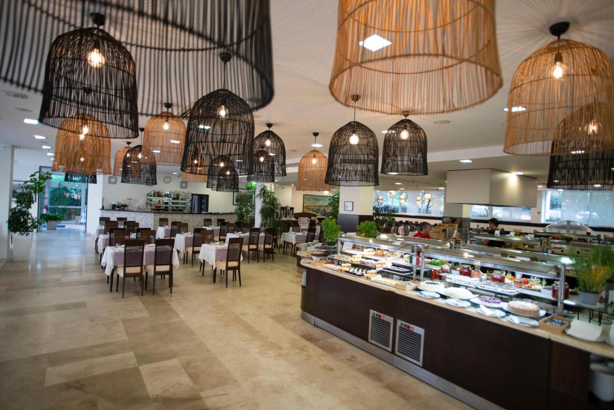 Aminess Vival Casa Velaris Hotel Супетар Екстериор снимка
