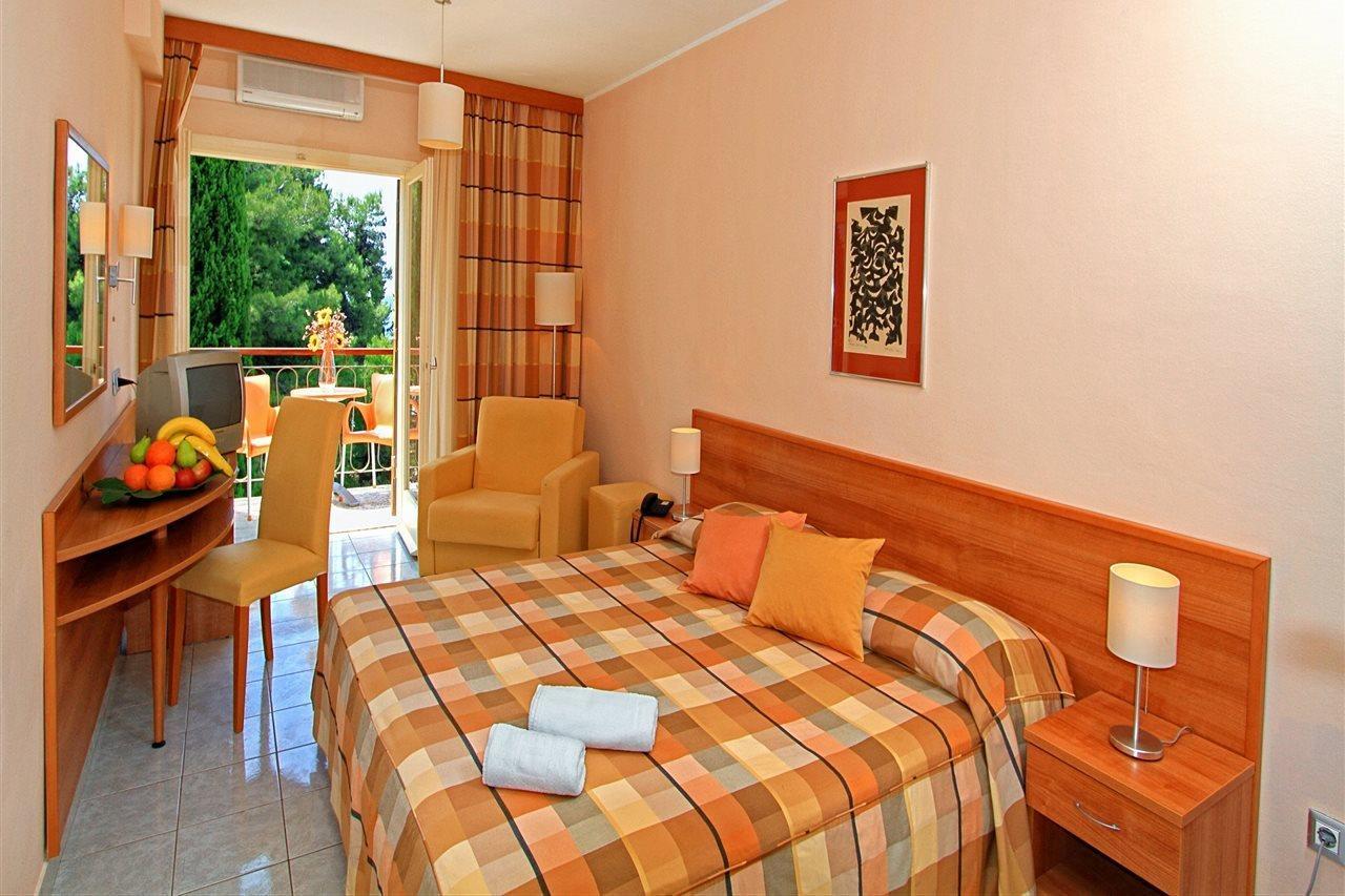 Aminess Vival Casa Velaris Hotel Супетар Екстериор снимка